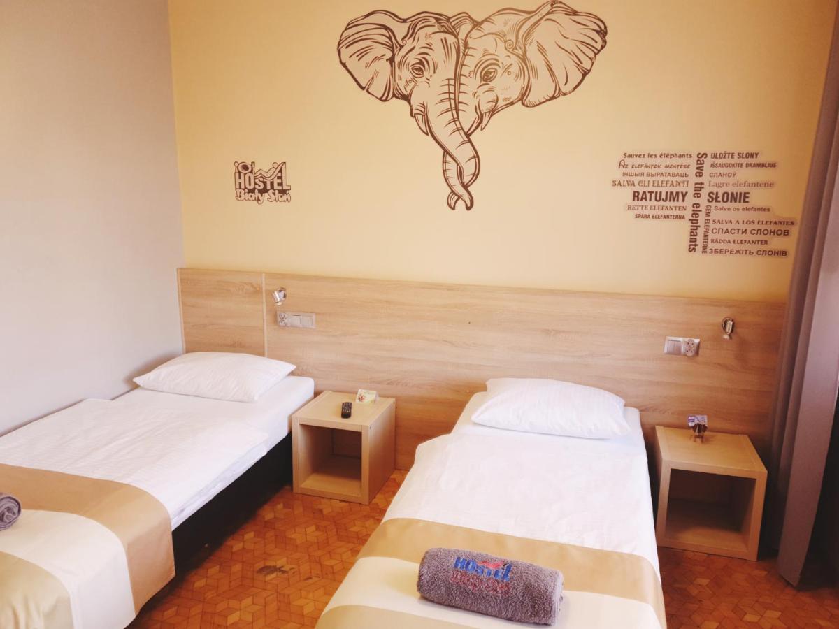 Hostel Bialy Slon *