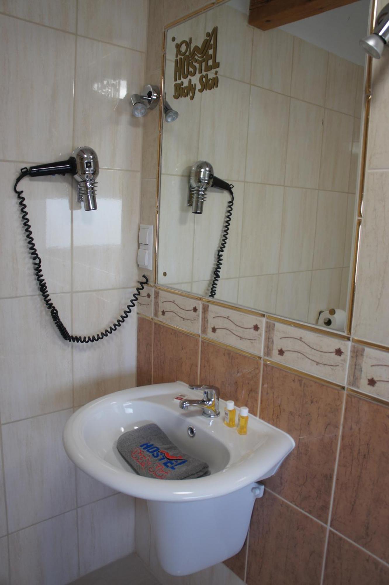 Hostel Bialy Slon *